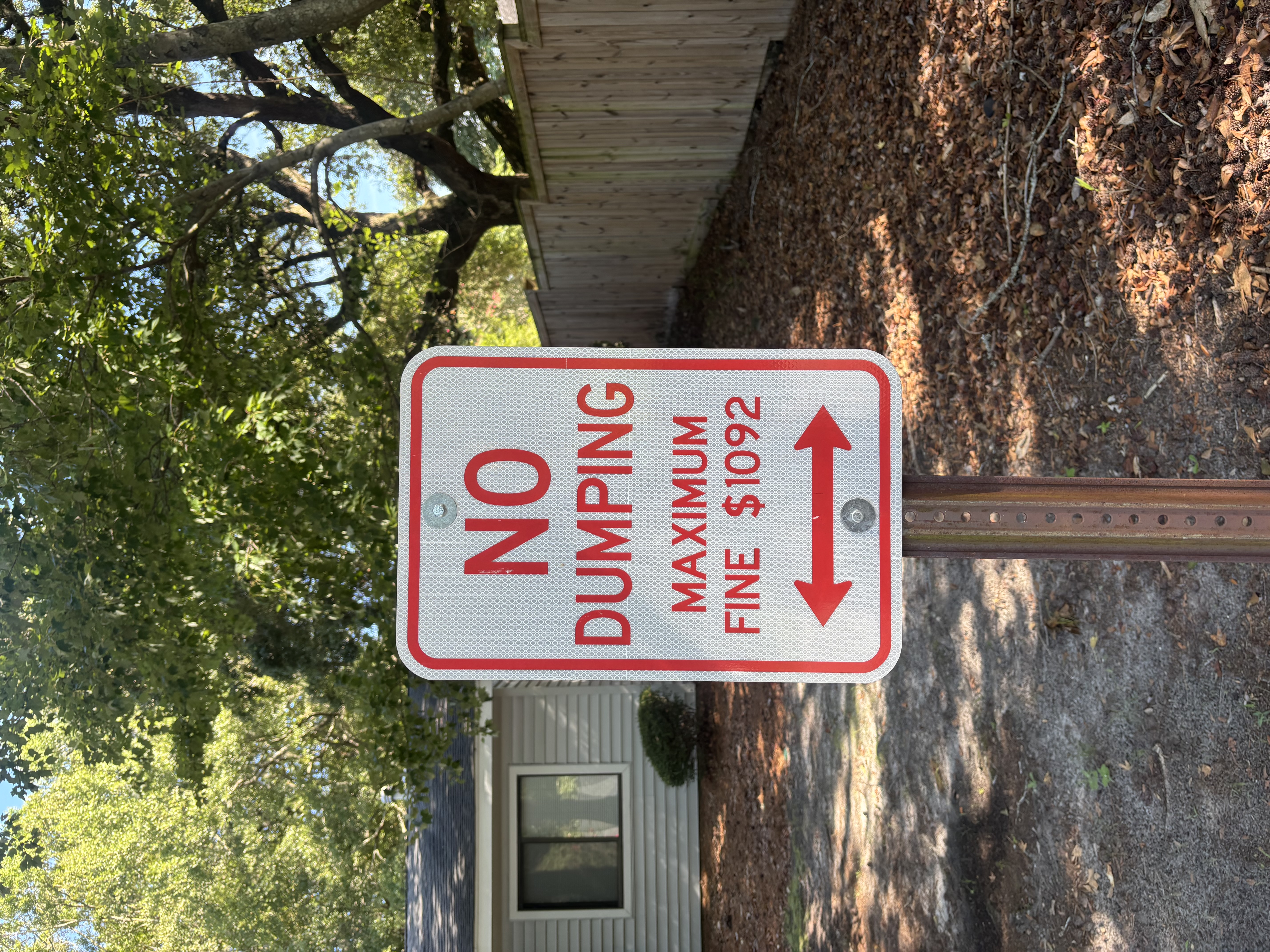 No Dumping Sign Maximum Fine $1092